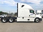 Used 2022 Freightliner Cascadia Detroit DD15AT Semi Truck with Sleeper Cab for sale #385563 - photo 8