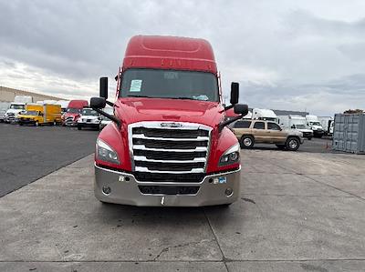 Used 2021 Freightliner Cascadia Detroit DD15AT Semi Truck with Sleeper Cab for sale #385894 - photo 2