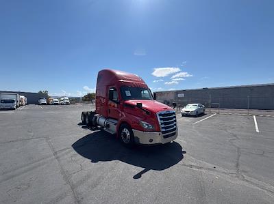 Used 2021 Freightliner Cascadia Detroit DD15AT Semi Truck with Sleeper Cab for sale #385896 - photo 1