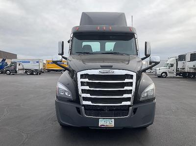 Used 2021 Freightliner Cascadia - photo 1