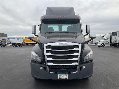 Used 2021 Freightliner Cascadia - photo 1