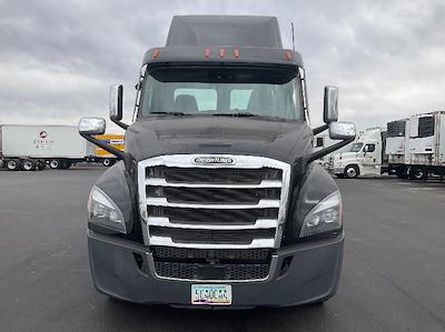Used 2021 Freightliner Cascadia - photo 1