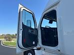 Used 2021 Freightliner Cascadia Detroit DD15AT Semi Truck with Sleeper Cab for sale #386379 - photo 9