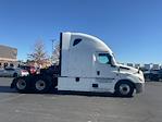 Used 2021 Freightliner Cascadia Detroit DD15AT Semi Truck with Sleeper Cab for sale #386387 - photo 8