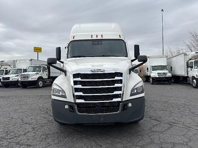 Used 2021 Freightliner Cascadia - photo 1