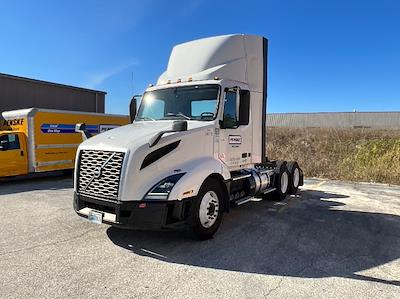 Used 2022 Volvo VNL Volvo D13 Semi Truck for sale #386715 - photo 1
