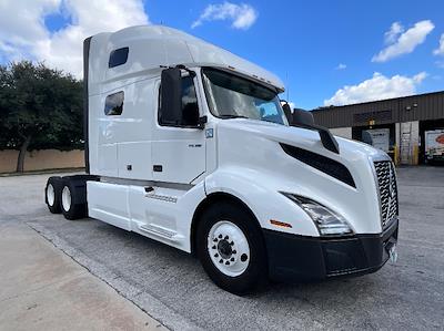 Used 2022 Volvo VNL Volvo D13 Semi Truck for sale #386884 - photo 1