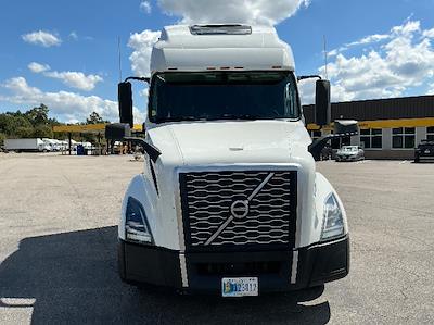 Used 2022 Volvo VNL Volvo D13 Semi Truck for sale #386889 - photo 2