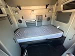 Used 2022 Volvo VNL Volvo D13 Semi Truck for sale #386890 - photo 17