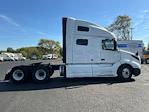 Used 2022 Volvo VNL Volvo D13 Semi Truck for sale #386893 - photo 8