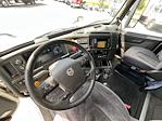 Used 2022 Volvo VNL Volvo D13 Semi Truck for sale #386896 - photo 10