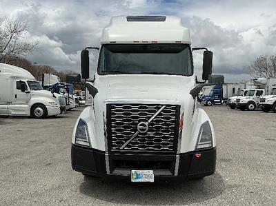 Used 2022 Volvo VNL Volvo D13 Semi Truck for sale #386900 - photo 2