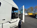 Used 2022 Volvo VNL Volvo D13 Semi Truck for sale #386924 - photo 12