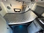 Used 2022 Volvo VNL Volvo D13 Semi Truck for sale #386924 - photo 16