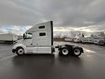 Used 2022 Volvo VNL Volvo D13 Semi Truck for sale #386924 - photo 3