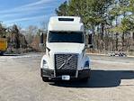 Used 2022 Volvo VNL Volvo D13 Semi Truck for sale #386941 - photo 2