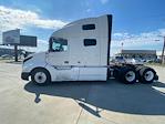 Used 2022 Volvo VNL Volvo D13 Semi Truck for sale #386954 - photo 4