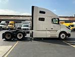 Used 2022 Volvo VNL Volvo D13 Semi Truck for sale #386957 - photo 8