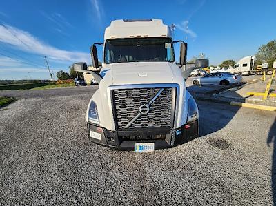 Used 2022 Volvo VNL Volvo D13 Semi Truck for sale #386967 - photo 2