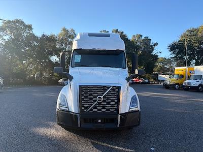 Used 2022 Volvo VNL Volvo D13 Semi Truck for sale #386981 - photo 2