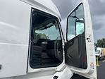Used 2022 Volvo VNL Volvo D13 Semi Truck for sale #386982 - photo 13