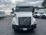 Used 2022 Volvo VNL Volvo D13 Semi Truck for sale #386982 - photo 2