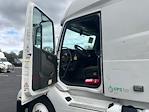 Used 2022 Volvo VNL Volvo D13 Semi Truck for sale #386982 - photo 9