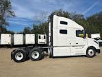 Used 2022 Volvo VNL Volvo D13 Semi Truck for sale #386994 - photo 8