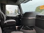 Used 2022 Volvo VNL Volvo D13 Semi Truck for sale #387006 - photo 15