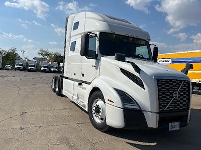 Used 2022 Volvo VNL Volvo D13 Semi Truck for sale #387028 - photo 1