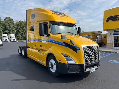 Used 2022 Volvo VNL Volvo D13 Semi Truck for sale #387038 - photo 1