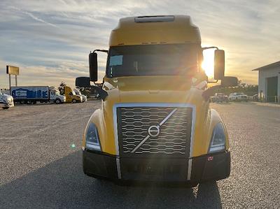 Used 2022 Volvo VNL Volvo D13 Semi Truck for sale #387042 - photo 2