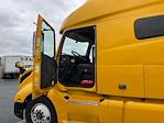 Used 2022 Volvo VNL Volvo D13 Semi Truck for sale #387076 - photo 9