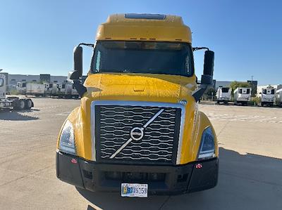 Used 2022 Volvo VNL Volvo D13 Semi Truck for sale #387083 - photo 2