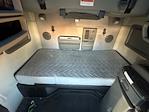 Used 2022 Volvo VNL Volvo D13 Semi Truck for sale #387116 - photo 16