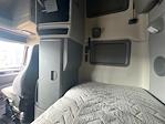 Used 2022 Volvo VNL Volvo D13 Semi Truck for sale #387145 - photo 18
