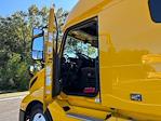 Used 2022 Volvo VNL Volvo D13 Semi Truck for sale #387173 - photo 9