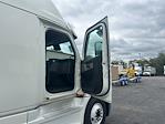 Used 2021 Freightliner Cascadia Detroit DD15AT Semi Truck with Sleeper Cab for sale #387317 - photo 13