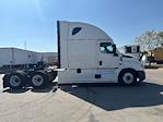Used 2021 Freightliner Cascadia Detroit DD15AT Semi Truck with Sleeper Cab for sale #387608 - photo 8