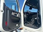 Used 2021 Freightliner Cascadia Detroit DD15AT Semi Truck with Sleeper Cab for sale #387608 - photo 9