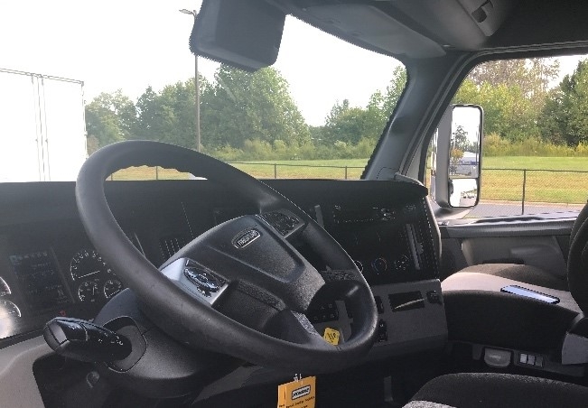 Used 2021 Freightliner Cascadia - photo 12