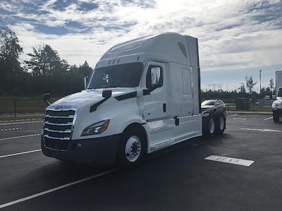 Used 2021 Freightliner Cascadia Detroit DD15AT Semi Truck with Sleeper Cab for sale #387609 - photo 2