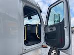 Used 2021 Freightliner Cascadia Detroit DD15AT Semi Truck with Sleeper Cab for sale #389154 - photo 13