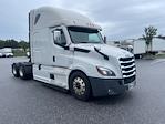 Used 2021 Freightliner Cascadia Detroit DD15AT Semi Truck with Sleeper Cab for sale #389158 - photo 1