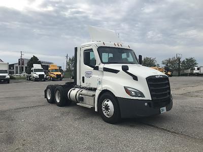 Used 2022 Freightliner Cascadia Detroit DD13 Semi Truck for sale #389581 - photo 1