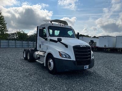 Used 2022 Freightliner Cascadia Detroit DD13 Semi Truck for sale #389749 - photo 1
