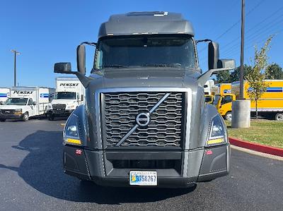 Used 2022 Volvo VNL Volvo D13 Semi Truck for sale #390327 - photo 2