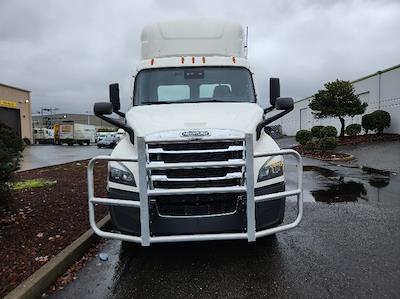 Used 2021 Freightliner Cascadia Detroit DD13 Semi Truck for sale #390654 - photo 2