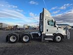 Used 2021 Freightliner Cascadia Detroit DD13 Semi Truck for sale #390663 - photo 8