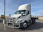 Used 2021 Freightliner Cascadia Detroit DD13 Semi Truck for sale #390668 - photo 3